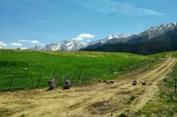 江布拉克旅游 江布拉克距离乌鲁木齐有多远 新疆的江布拉克在哪儿 江布拉克旅游 江布拉克距离乌鲁木齐有多远 新疆的江布拉克在哪儿