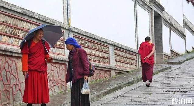 塔尔寺门票多少钱+优惠政策+讲解员费用 塔尔寺门票多少钱+优惠政策+讲解员费用