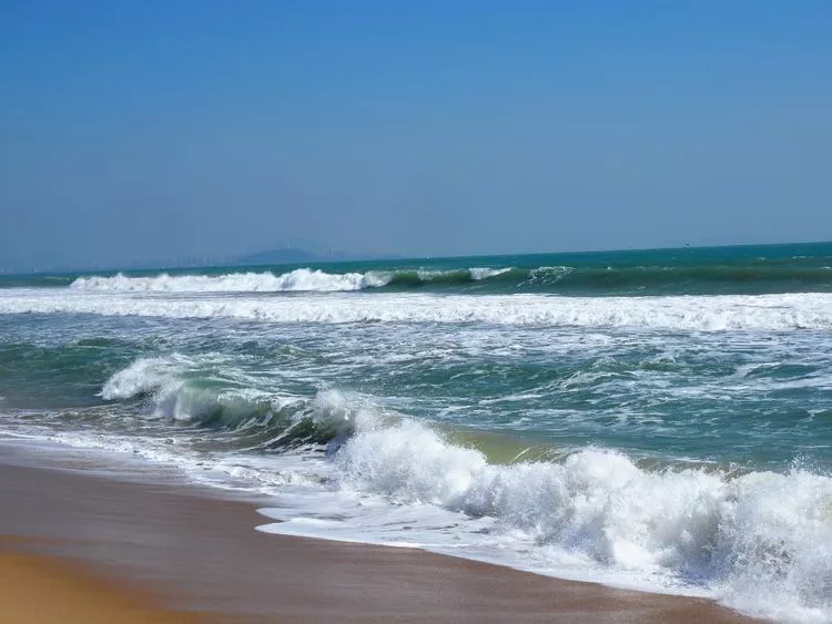 海棠湾海浪